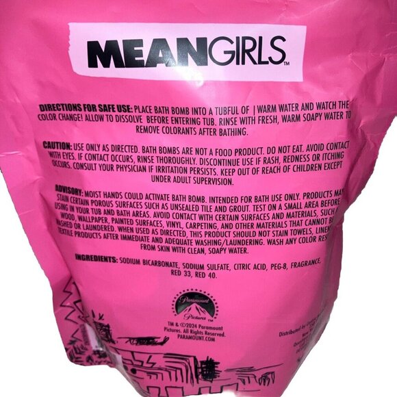 Mean Girls 7 Piece Bath Bomb Cherry Scented Burn Book New In Package - Picture 3 of 3